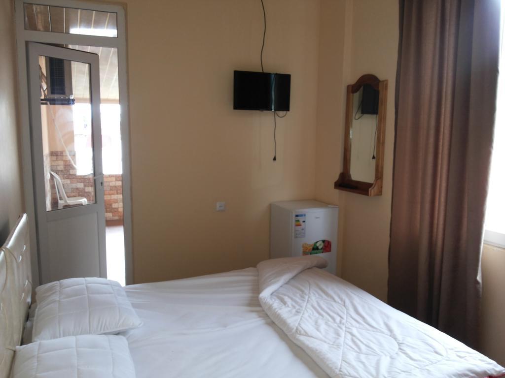 Kvariati Grand Guest House 고니오 외부 사진